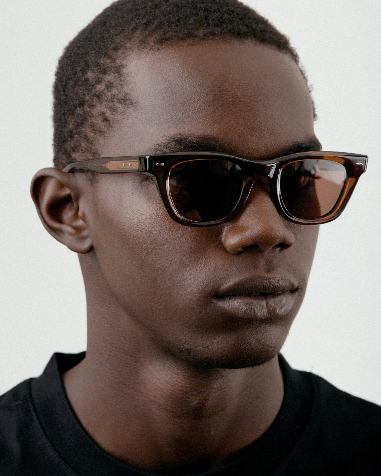 S135 RIPTIDE DARK AMBER BROWN