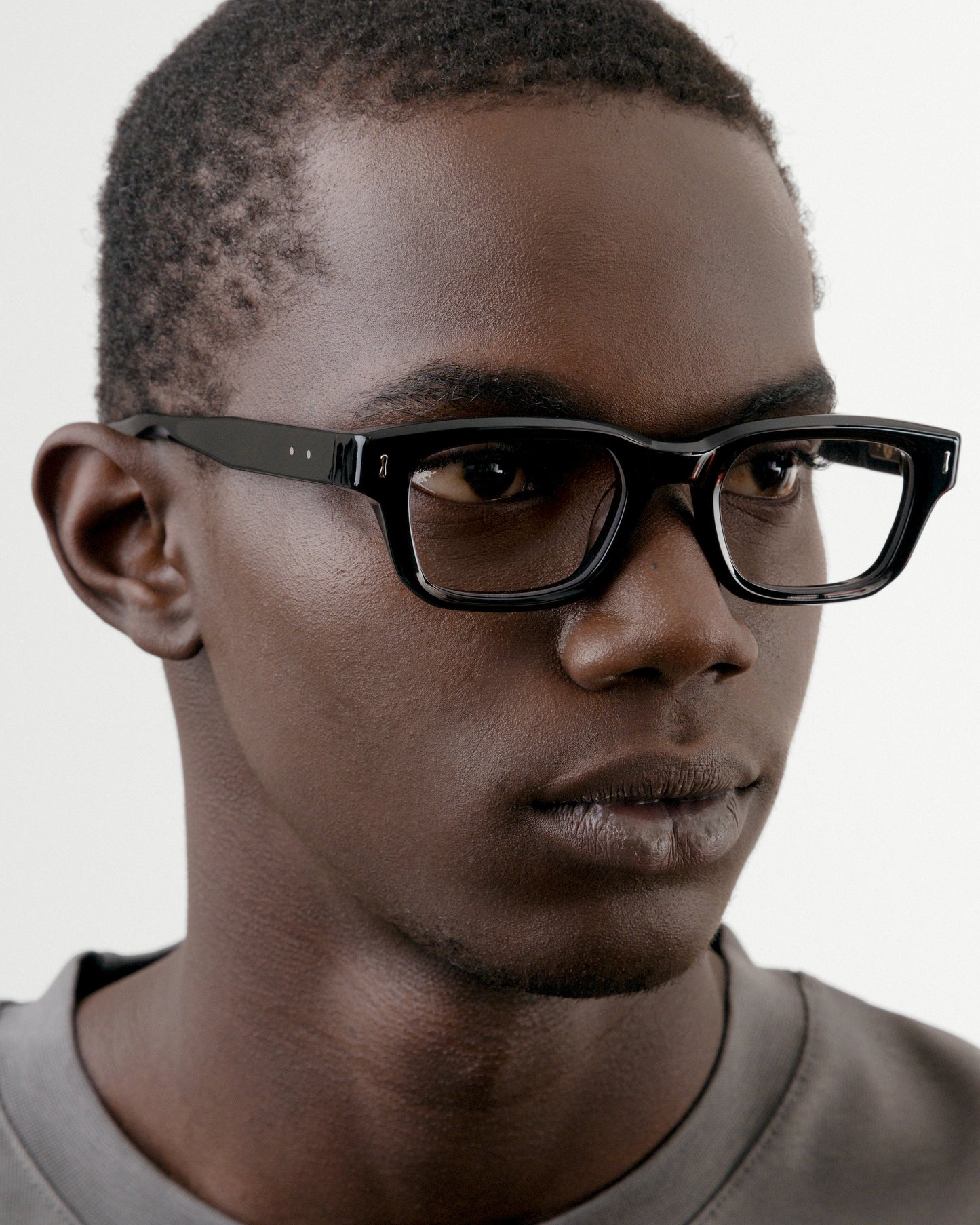 S136 ECLAIREUR BLACK