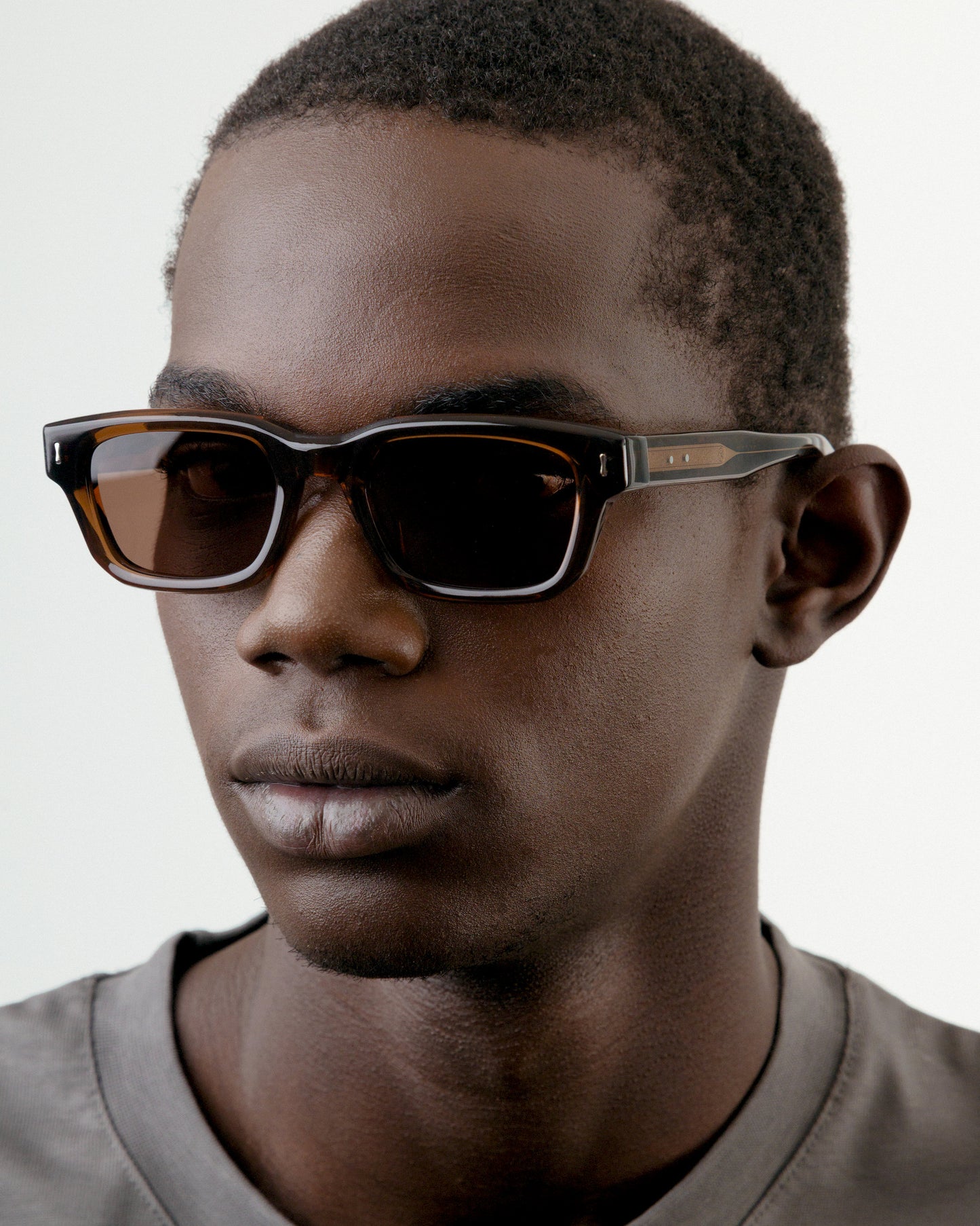 S136 ECLAIREUR DARK AMBER BROWN