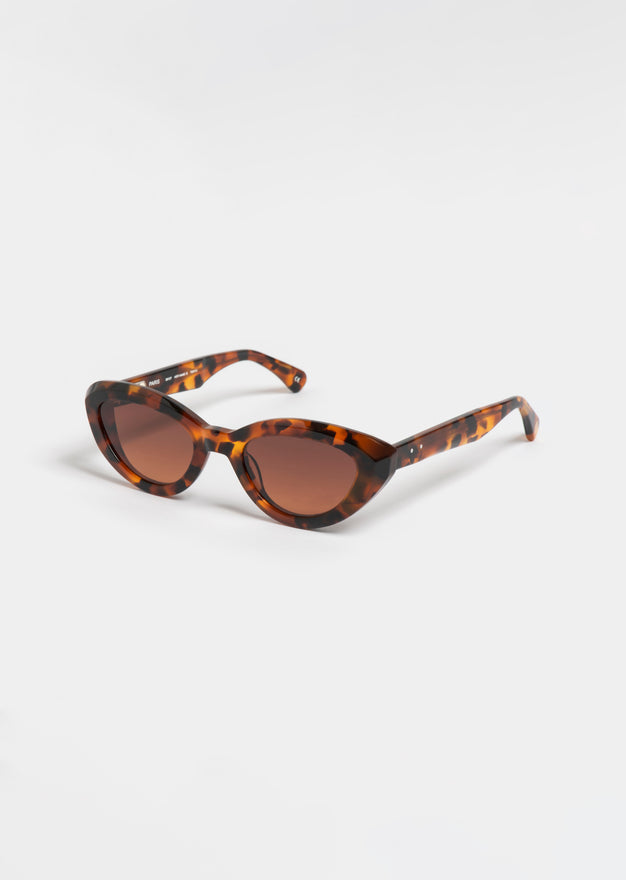 S107 HER NAME IS TOKYO TORTOISE STORM