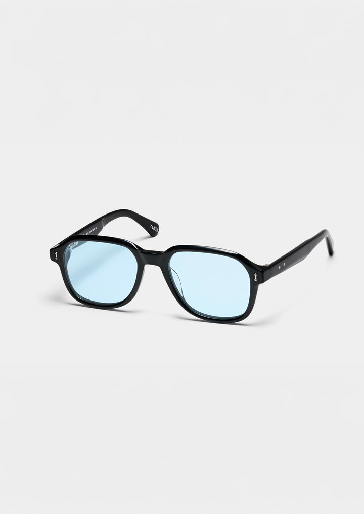 BLACK BLUE