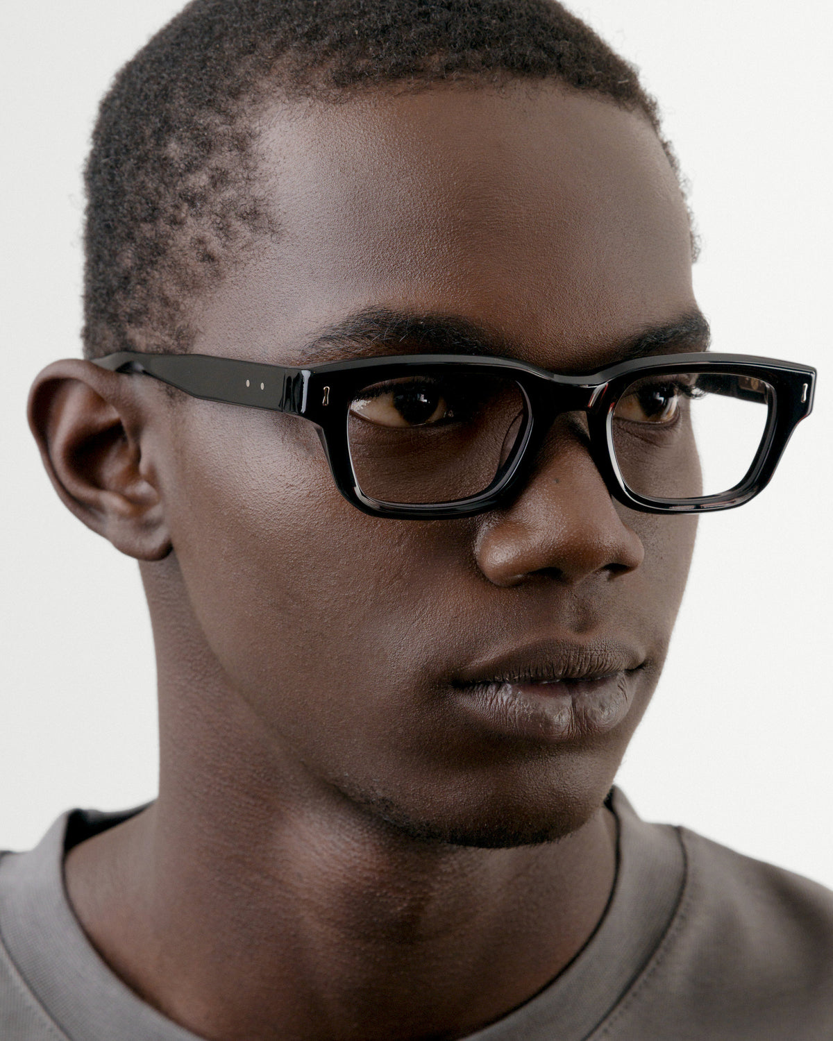 S136 ECLAIREUR BLACK