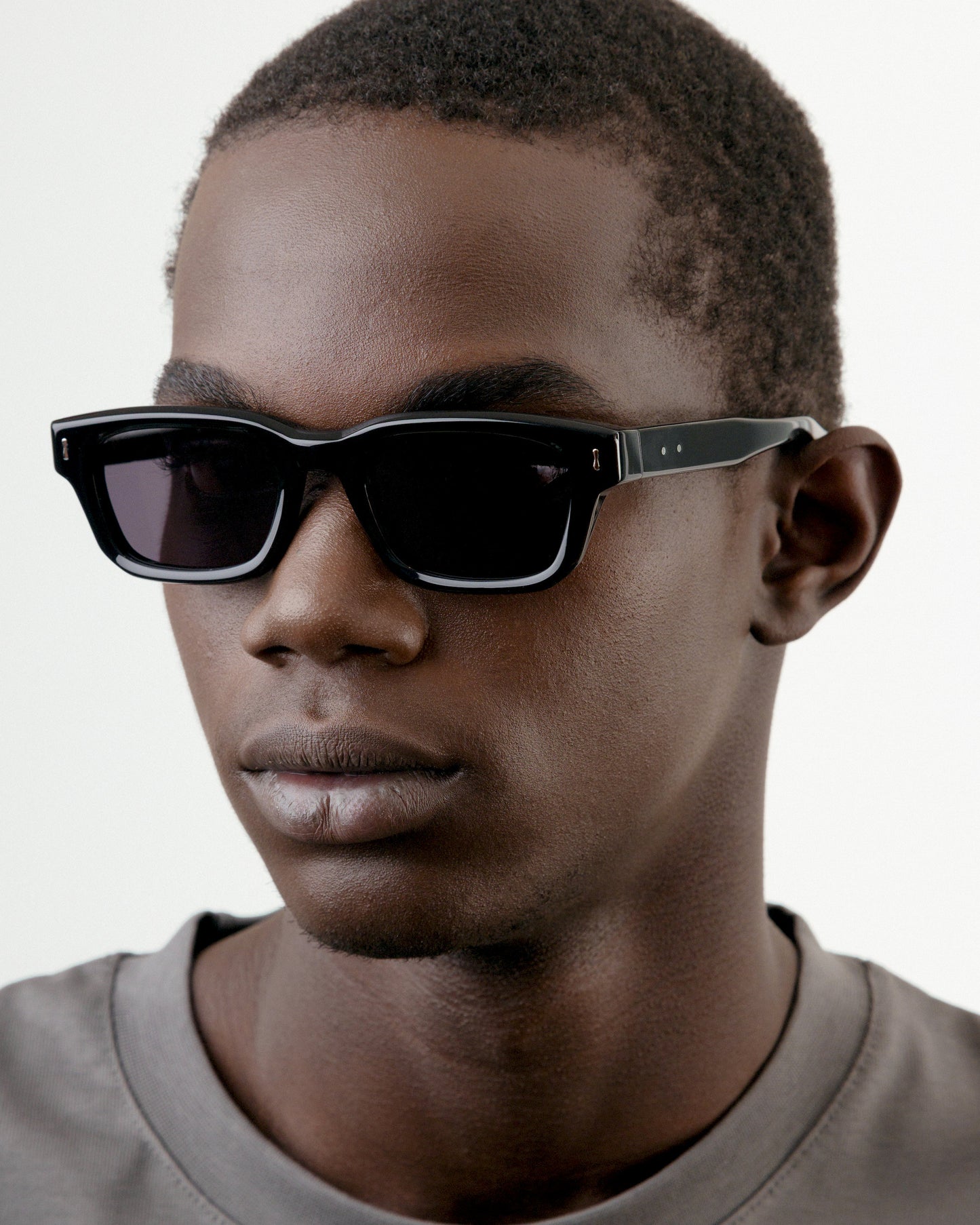 S136 ECLAIREUR BLACK BLACK