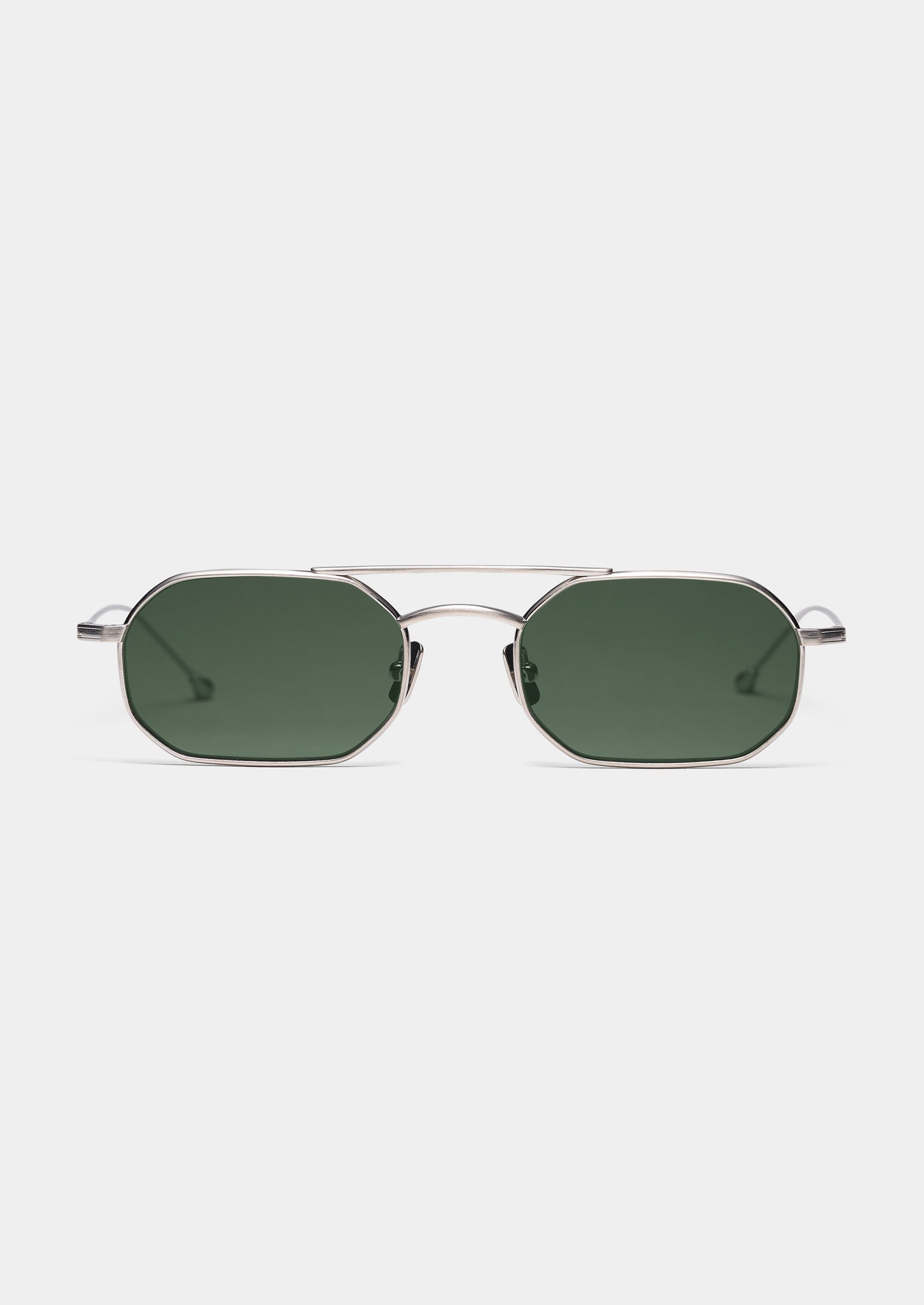 TT18 MOSS SUN BRUSHED SILVER G15