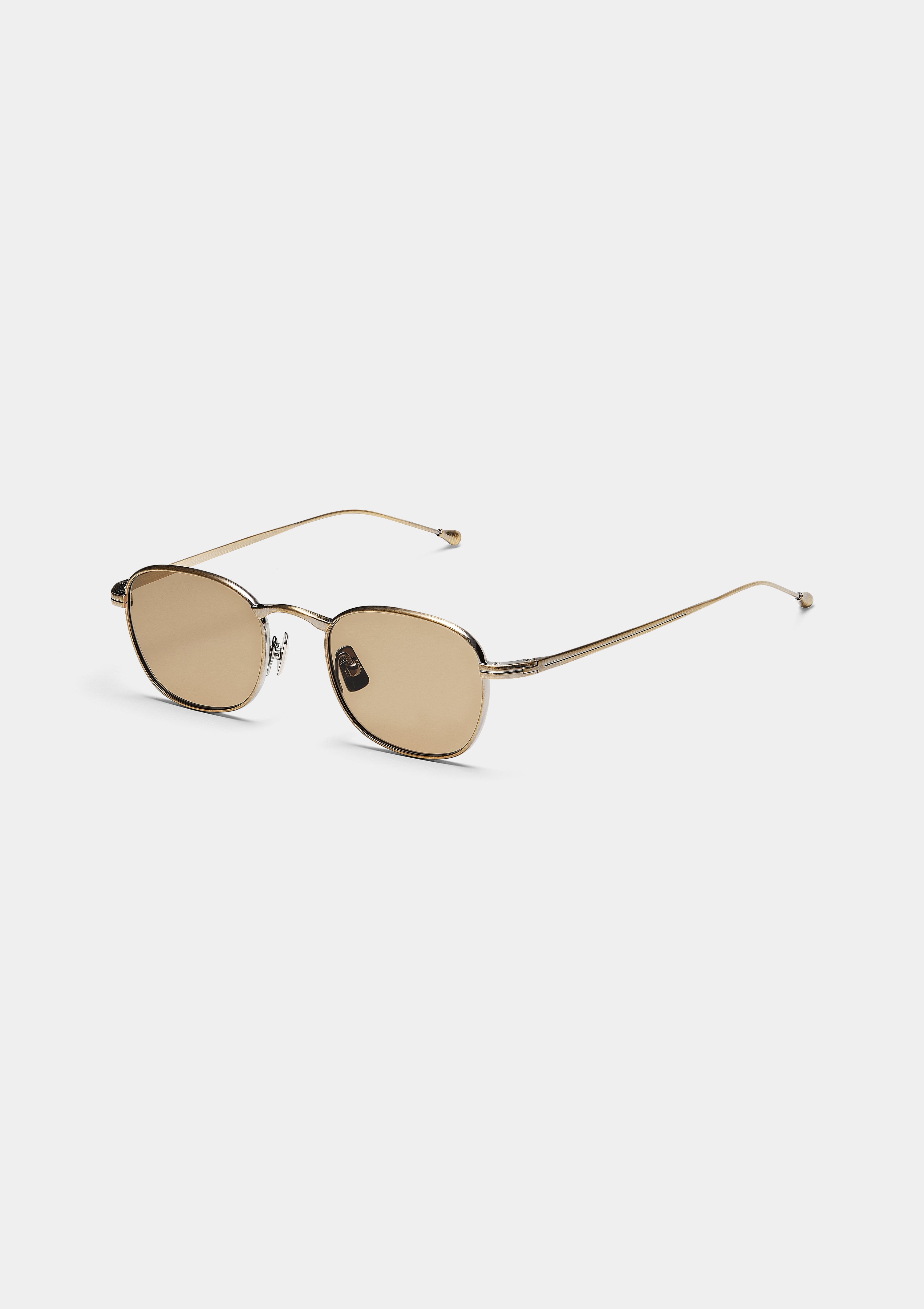 SUNGLASSES – PETER AND MAY